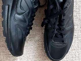 Freecycle New Nike Air Max Trainers Black