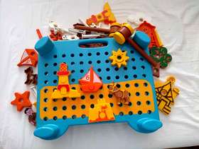 Freecycle Hammer toy - age 2