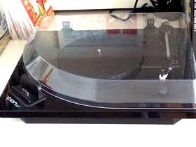 Freecycle ION Turntable/Record Player