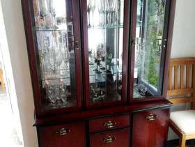 Freecycle Mirrored glass cabinet