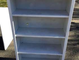 Freecycle Bookshelf