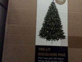 Freecycle Christmas tree