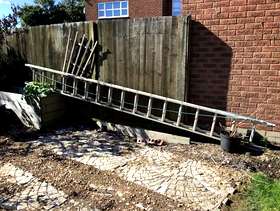 Freecycle Ladder - Heavy Duty Double Extension