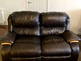 Freecycle 2 seater Lazeeboy leather sofa