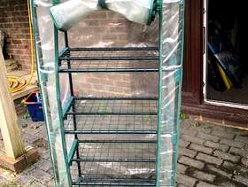Freecycle Grow Zone for germinating seeds
