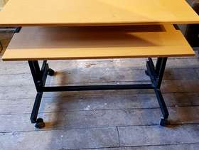 Freecycle Computer table