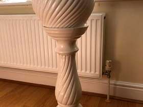 Freecycle Jardiniere With Pedestal