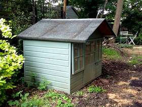 Freecycle Garden Wendy (dolls) house