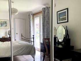 Freecycle Mirrored Wardrobe Doors
