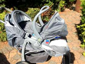 Freecycle Urban detour travel system with car seat