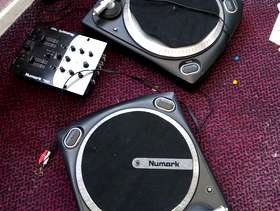 Freecycle Set of Decks with Amp