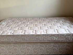 Freecycle Single divan bed