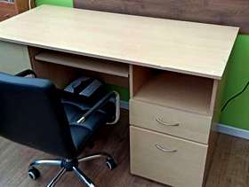Freecycle Desk & chair