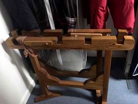 Freecycle Large Hardword Quilt Frame