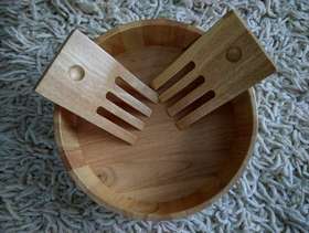 Freecycle NEW Wooden Salad Bowl with 2 Forks - great housewarming, ...