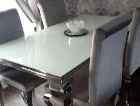 Freecycle Table ,and chairs