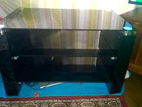 Freecycle Glass tv stand