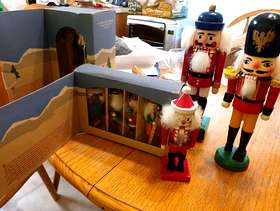 Freecycle Mini Nutcrackers