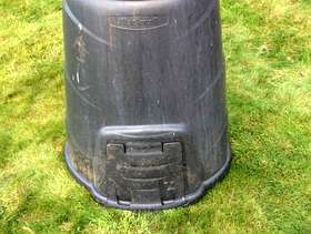 Freecycle Garden composter