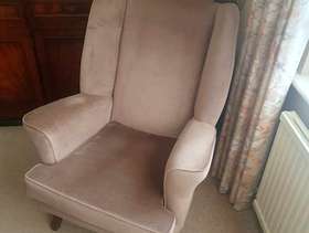 Freecycle Classic Armchair