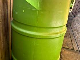 Freecycle Free: Plastic Water Bins & Compost Bins