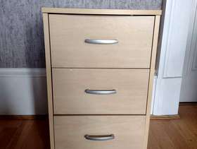 Freecycle Bedside Table