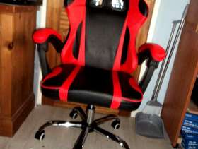 Freecycle Gaming chair