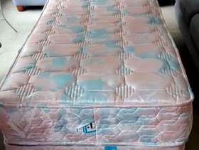 Freecycle 2'6" Divan Bed