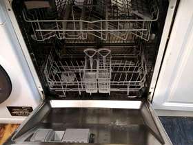 Freecycle Dishwasher