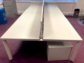 Freecycle 2 x 2 and 3x 3 desk units