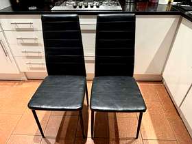 Freecycle 2 black dining chairs