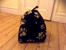 Freecycle Soft felt cat house