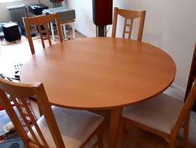 Freecycle Table and 4 chairs