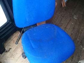 Freecycle 2 swivel office chairs