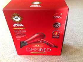 Freecycle Red hairdryer