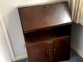 Freecycle Oak Bureau, must go by Saturday!!!
