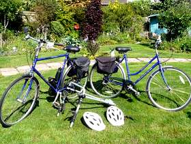 Freecycle His and hers cycles