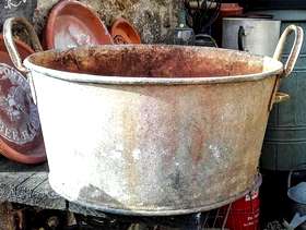 Freecycle Vintage aluminium pan planter