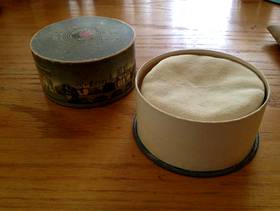 Freecycle Powder and puff