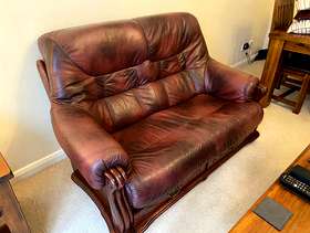 Freecycle 2 seater Leather sofa