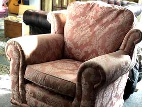Freecycle Very comfortable chair