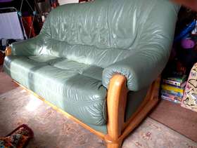 Freecycle Green leather. Sofa