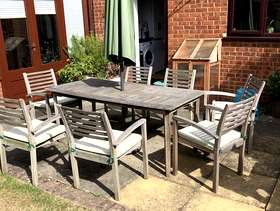 Freecycle Table and 7 chairs