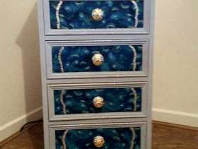 Freecycle Pretty chest of drawers