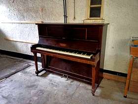 Freecycle Free Piano to collect