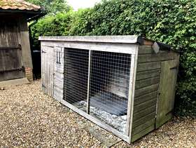 Freecycle Large Dog Kennel