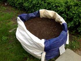 Freecycle Good quality Top soil
