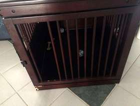 Freecycle Wooden dog crate