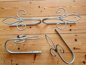 Freecycle Curtain hold-backs, 2 pairs