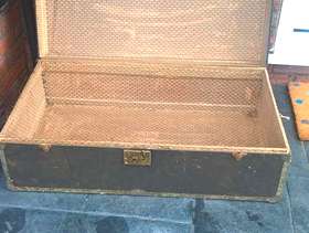 Freecycle Med/Large Antique storage chest